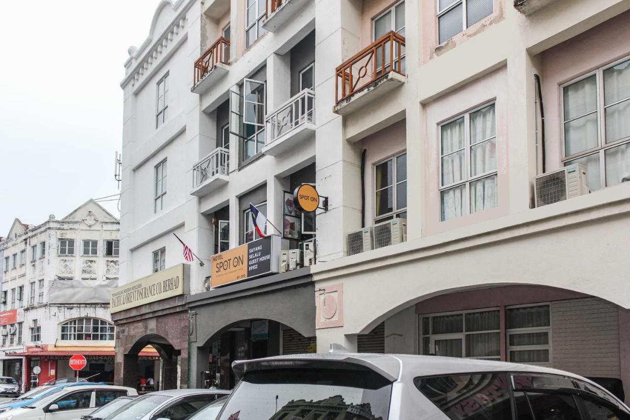 สปอต ออน 89952 ซายัง เซลาลู เกสต์เฮาส์ Malacca ภายนอก รูปภาพ